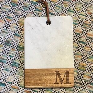 M marble and wood cheese cutting board